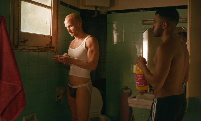 突袭1：守护天使